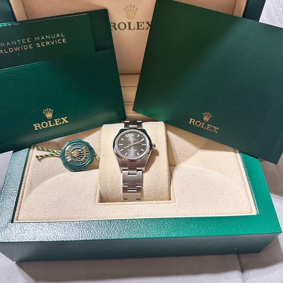 ROLEX - Picture 11 of 13